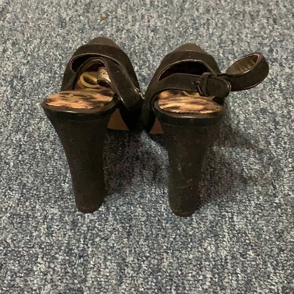 Sam Edelman Black Cap Toed Heels size 6 - Picture 3 of 3
